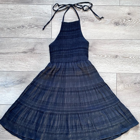 American Eagle Smocked Halter Plaid Mini Dress - Picture 4 of 14